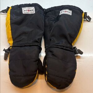 Stonz Mitts